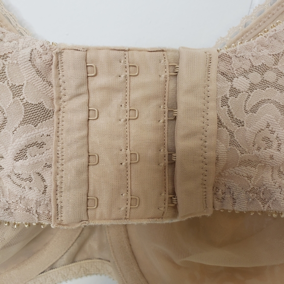 Bali Intimates & Sleepwear Bali 3432 Lace Smooth Underwire Full